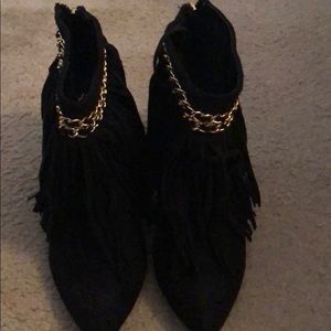 GC Booties Black Fringe Size 8